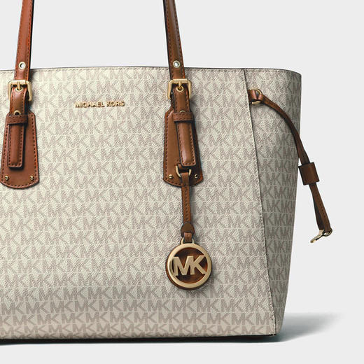 192317863949 迈克高仕MICHAEL KORS MK/Voyager 中号老花托特包【42*15*26cm】 商品图1