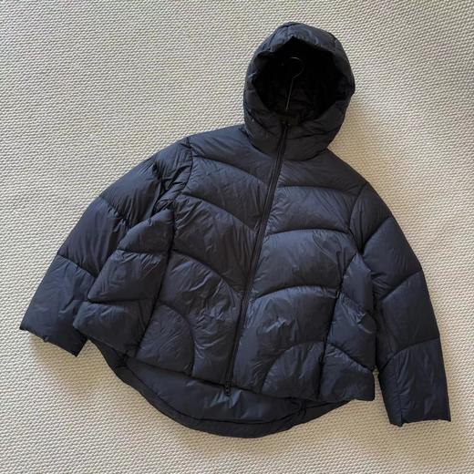 F011239冬新品连帽羽绒服宽松泡芙女士外套 商品图9