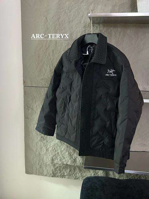 F011228新款立体硅胶印花翻领西装式轻薄羽绒服男女同款 商品图2