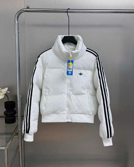 F011215舒适宽松短款三叶草长袖加厚立领羽绒棉服女款 商品图4