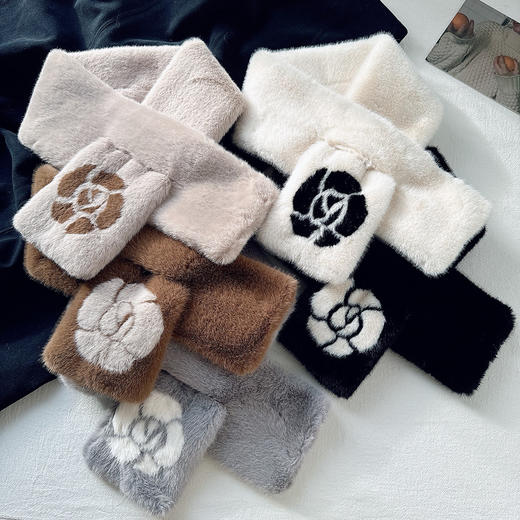 雀说手工缝制山茶花毛绒绒围巾女冬季保暖交叉知性文艺毛领围脖高品质ALW035 商品图1