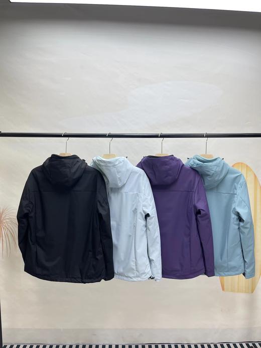 F011251户外防水硬壳压胶摇粒绒三合一冲锋衣 商品图4