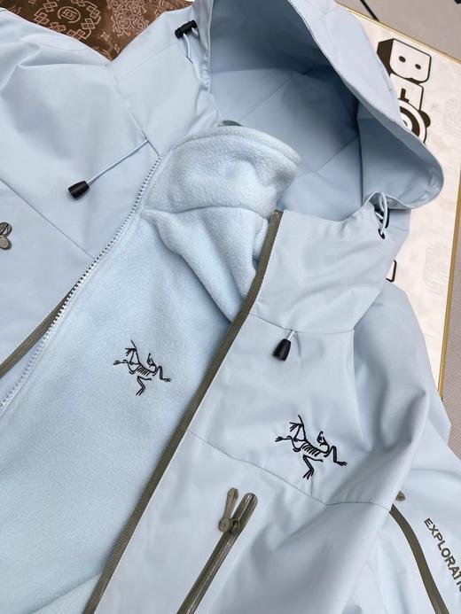 F011251户外防水硬壳压胶摇粒绒三合一冲锋衣 商品图10