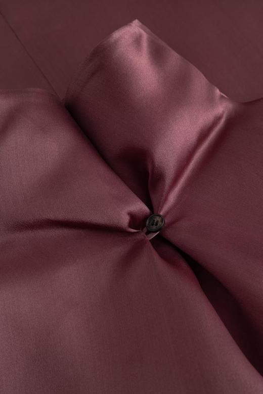 Mark Kenly Domino Tan 26PS 莓果色tasha高领无袖上衣 商品图3