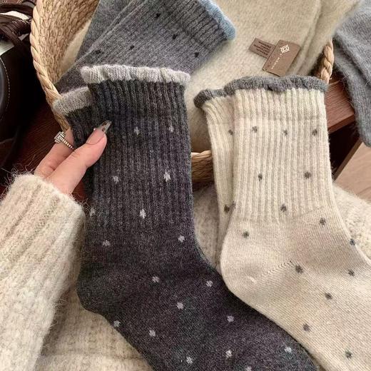 破价秒杀！9.9三双【软糯羊毛材质❗️灵动俏皮波点】秋冬羊毛袜袜口花边袜子女纯棉中筒温柔简约百搭灰色堆堆袜长袜。jc 商品图2