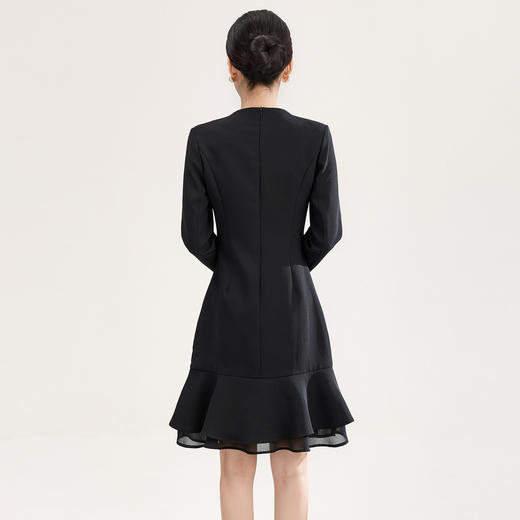 「高货wl」全新升级【铂金会员358/天猫479/差价121】(03931)洛诗琳气质职业通勤风连衣裙2026春季新款V领收腰鱼尾裙 商品图1