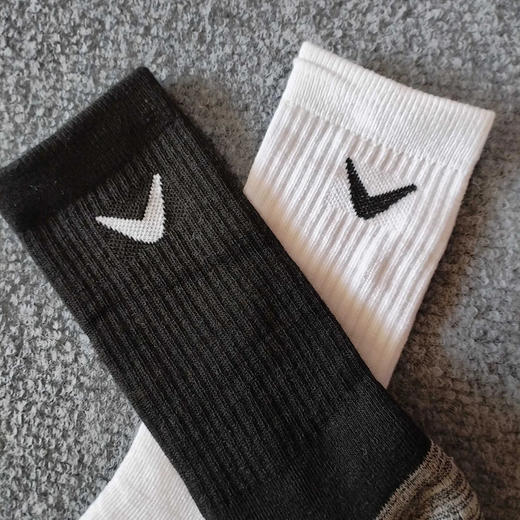 原单正品卡拉威长筒高尔夫球袜，男款均码39-45
只有白色。五双一组 商品图1