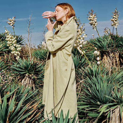 谜底廓形风衣长袖2026年春季新品质感钉珠简约长外套女261ME0217 商品图1