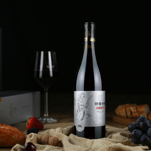 【金贝纳系列产品新老包装随机发货】新疆乡都葡萄酒第三代金贝纳 750ml 18k 20k 24k 商品图6