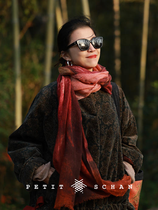 Petit Schan小闪 CLO#1021 Poetic Bloom 诗情花意 进口平绒印花3M黑科技高效暖绒佩斯利印花新中式棉服 商品图0