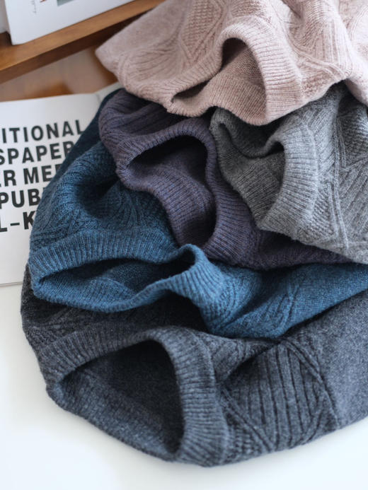 100%绵羊毛高克重提花款菱形格百搭毛衣 商品图9