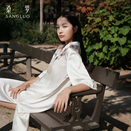 东方鸢尾』桑罗中式V领连衣裙桑蚕丝女士中袖睡裙可外穿 商品图2