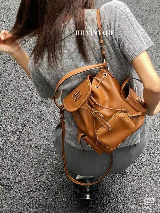 F011210摩登格调少女感+酷感绝绝子双肩背包 商品图2