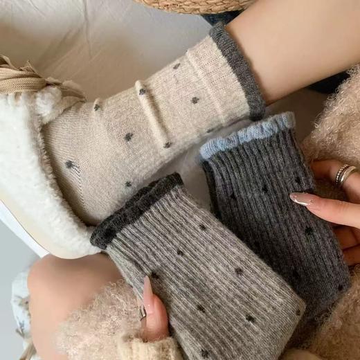 破价秒杀！9.9三双【软糯羊毛材质❗️灵动俏皮波点】秋冬羊毛袜袜口花边袜子女纯棉中筒温柔简约百搭灰色堆堆袜长袜。jc 商品图0