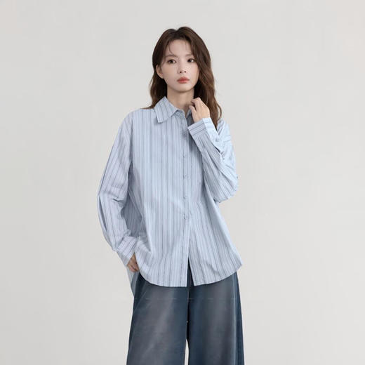 西遇蓝色条纹衬衫女2026年春季新款韩版宽松休闲polo领上衣SS060075 商品图2