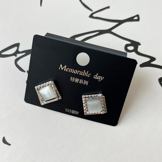 简约冷淡风猫眼系列银针耳环-纪念日百货门店同款168197863 商品图1