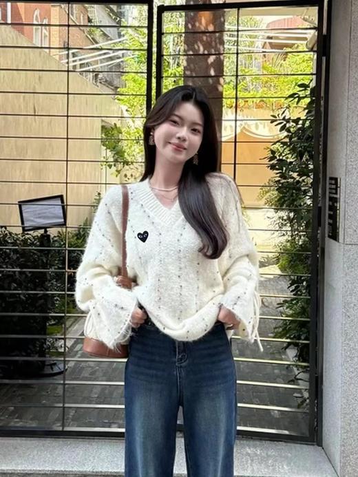 F011268甜美设计感V领喇叭袖亮丝针织衫毛衣 商品图10