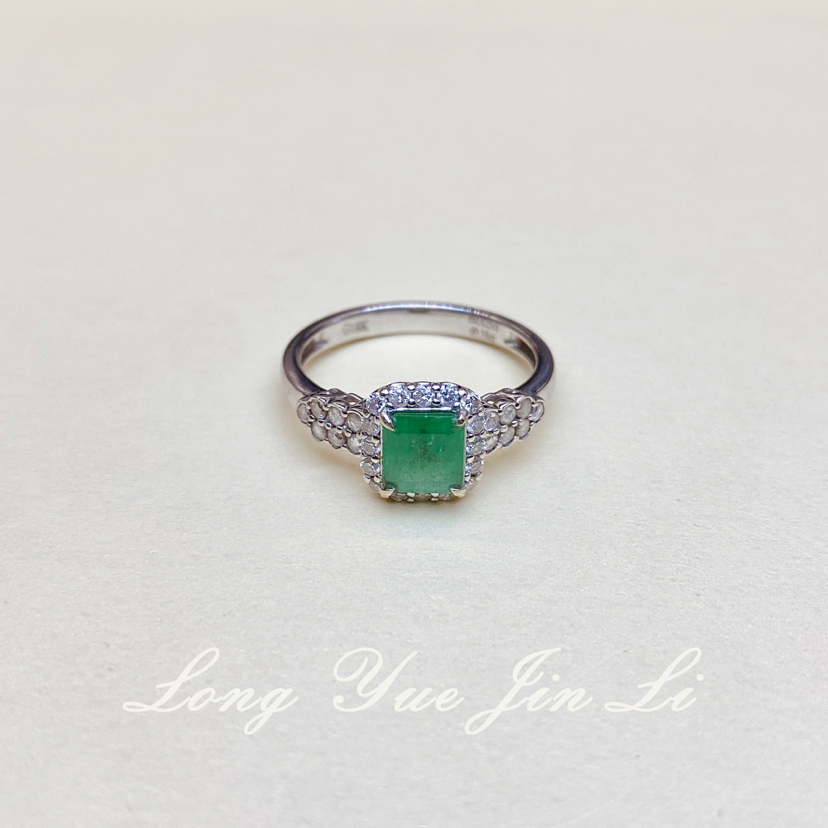 18K祖母绿戒指；14圈口