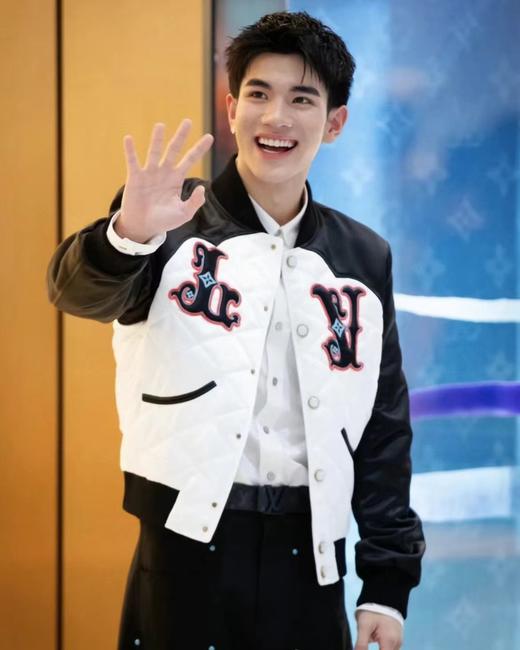 F011216新款拼色棒球服王嘉尔同款小棉服秋冬款 商品图4