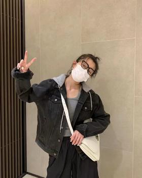 F011218新款假两件拼接连帽印花牛仔外套男女同款
