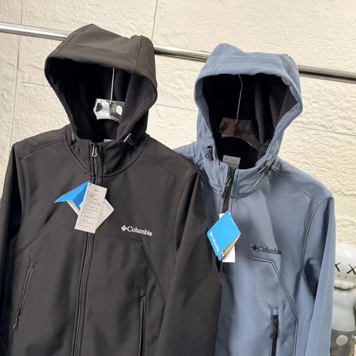 F011221软壳加绒冲锋衣情侣款防水防风休闲连帽内里加绒加厚外套 商品图3