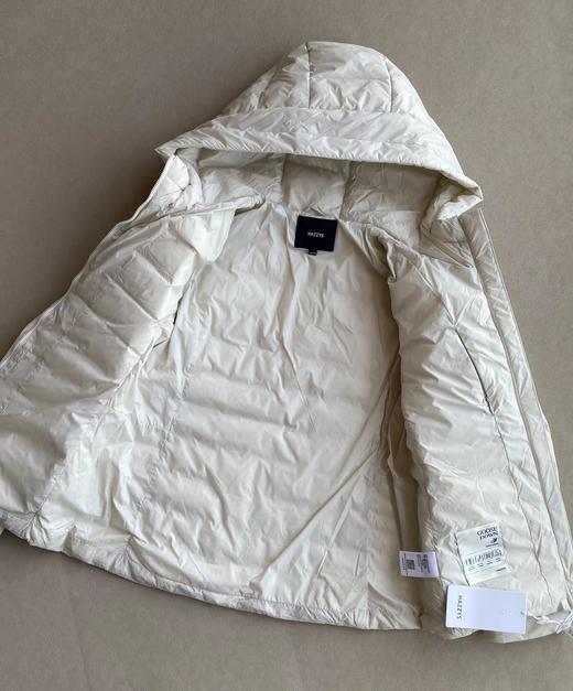 F011238秋冬甄选连帽轻薄排骨羽绒服女通勤休闲保暖外套 商品图6