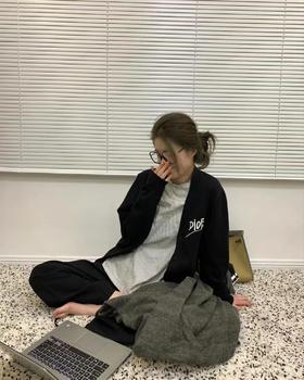 F011217百搭气质胸前刺绣字母针织开衫外套女款