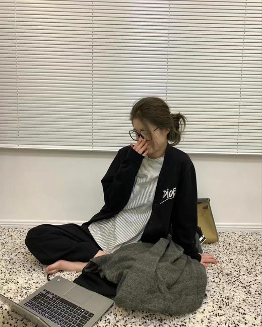 F011217百搭气质胸前刺绣字母针织开衫外套女款 商品图0