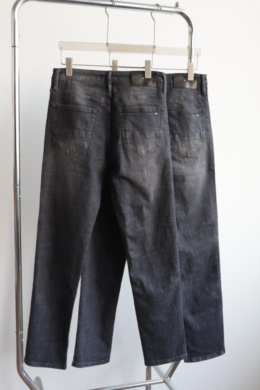 T.H 男款 小直筒 黑灰洗水棉弹牛仔裤  NZK256 商品图4