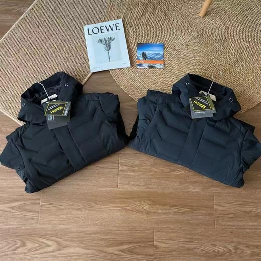 F011277轻盈锁温不臃肿蓬松保暖连帽羽绒服 商品图1