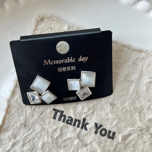 气质百搭方块猫眼高级感银针耳环-纪念日百货门店同款168197821 商品图1
