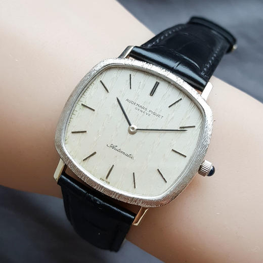 【95新】Audemars Piguet 爱彼自动机械机芯33MM（中性款）18K白金 080925NJS09 商品图7