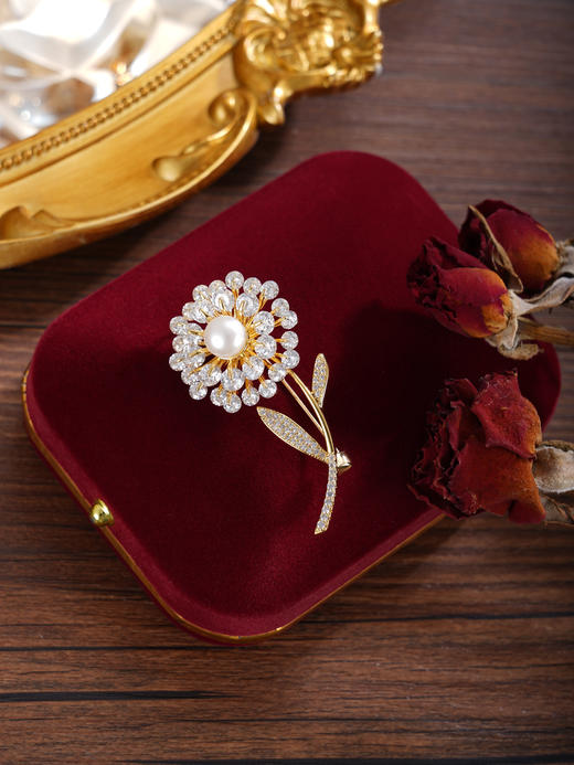 子佩集【‌蒲月风和】珍珠惜王妃胸针【XXXZ235】7.5mm珠镀金蒲公英2601 商品图2