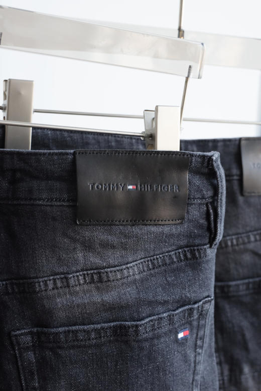 T.H 男款 小直筒 黑灰洗水棉弹牛仔裤  NZK256 商品图5