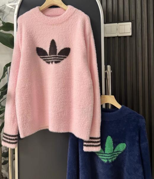 F011270三叶草女子柔软蓬松半高领毛绒毛衣 商品图2