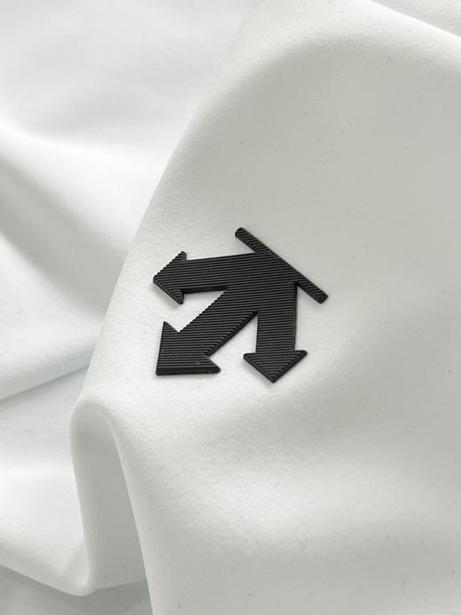 点此购买 迪桑特春秋季高尔夫系列男女款长袖打底衫 37 339703 商品图12