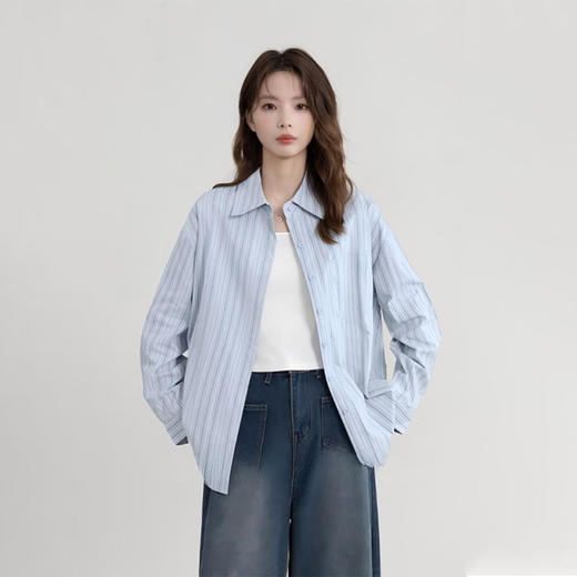 西遇蓝色条纹衬衫女2026年春季新款韩版宽松休闲polo领上衣SS060075 商品图0