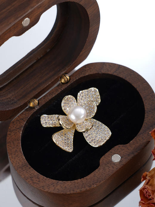 子佩集【花绽年华】珍珠AOYA奥雅胸针【XXXZ236】7mm珠镀金花朵2601 商品图3