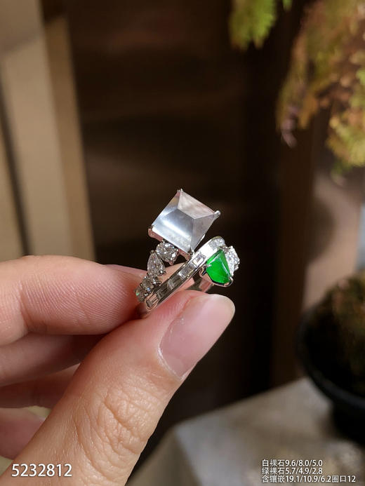 5232812，无事牌戒指。具体价格微信咨询 商品图0
