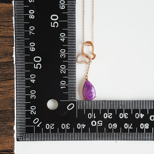 AU750玫瑰金镶钻镶天然细腻蝴蝶造型紫罗兰舒俱来吊坠项链37.5*9.5*3.9MM（皆取最大值）链长：45CM（长度可调节）120126XY02 商品图3