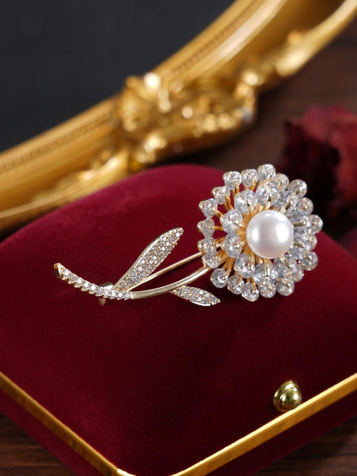 子佩集【‌蒲月风和】珍珠惜王妃胸针【XXXZ235】7.5mm珠镀金蒲公英2601 商品图5