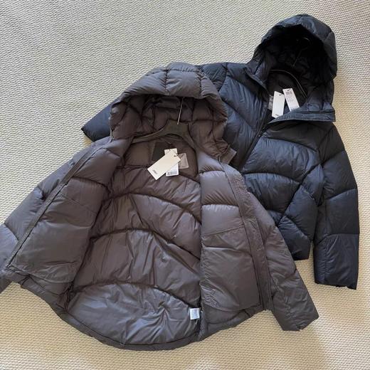 F011239冬新品连帽羽绒服宽松泡芙女士外套 商品图3