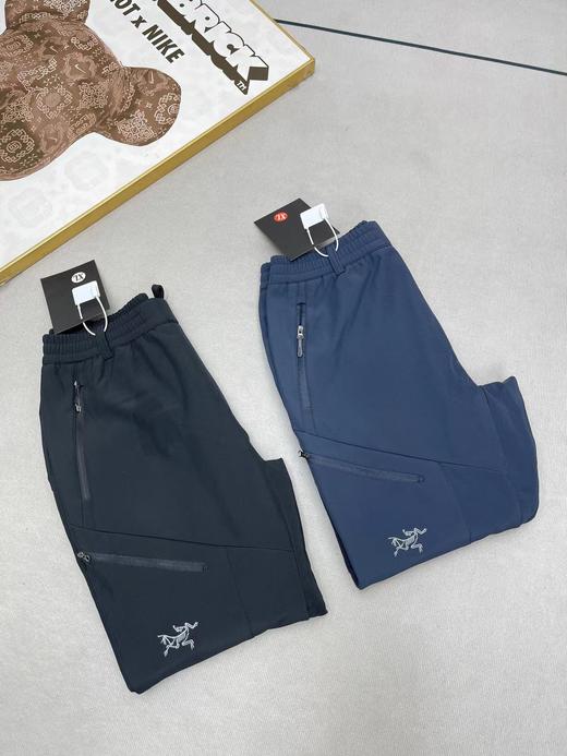 F011254户外软壳防风抓绒重工刺绣银色Logo松紧长裤 商品图3