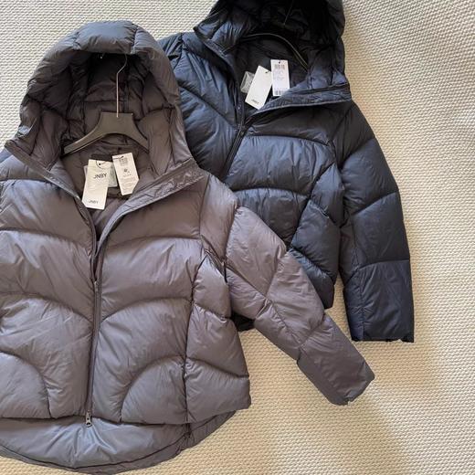 F011239冬新品连帽羽绒服宽松泡芙女士外套 商品图5