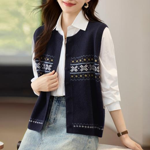 百媚生 针织开衫毛衣马甲女外套红色上衣马夹S92549011 商品图3