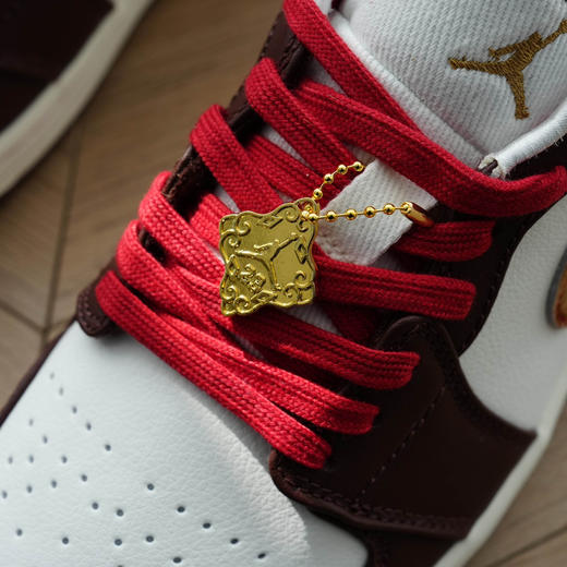 【秒杀价已调 直接拍】AIR JORDAN 1 LOW 1 马年限定 低帮复古篮球鞋 CNY新年款 商品图3