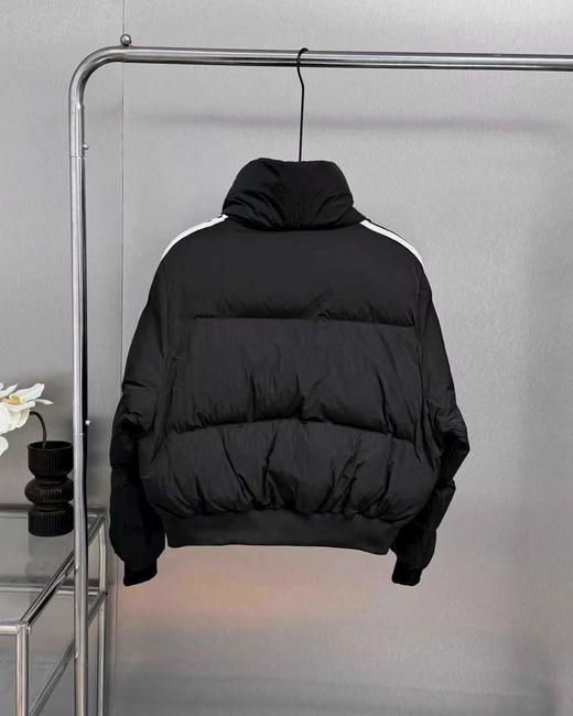 F011215舒适宽松短款三叶草长袖加厚立领羽绒棉服女款 商品图6