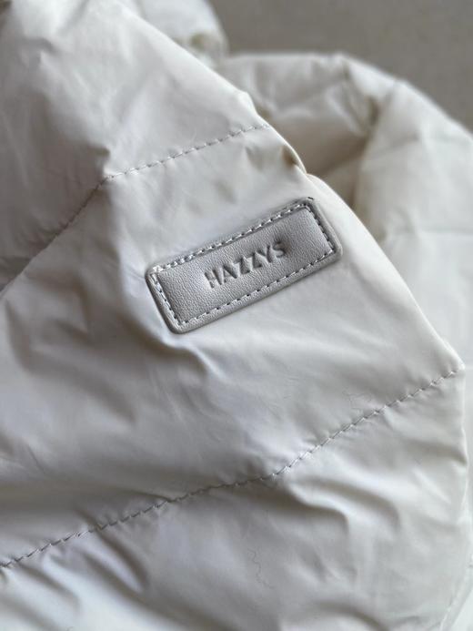 F011238秋冬甄选连帽轻薄排骨羽绒服女通勤休闲保暖外套 商品图13