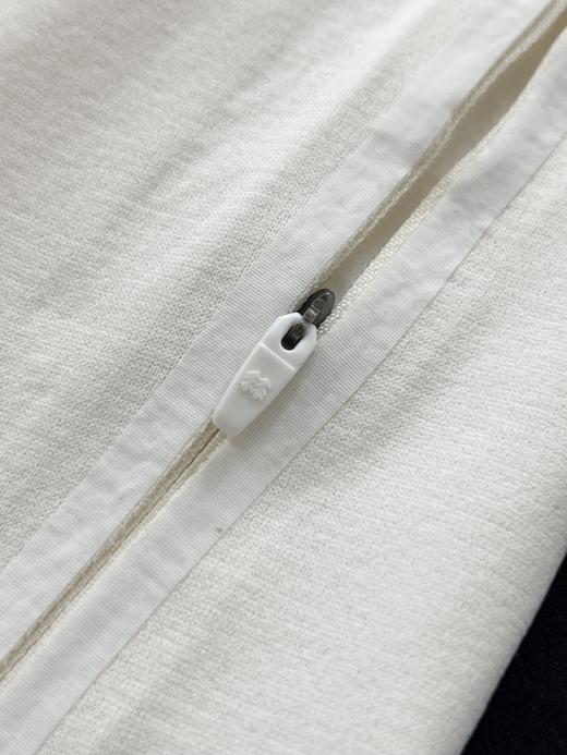 点此购买 可隆春秋季男士热压贴合长袖T恤 37 339707 商品图13