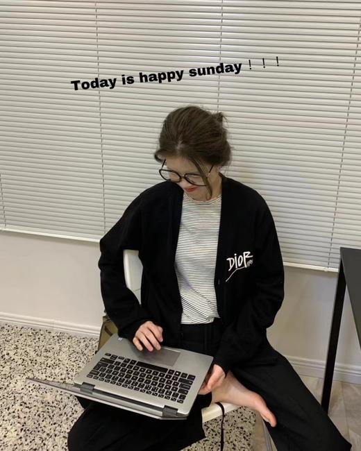 F011217百搭气质胸前刺绣字母针织开衫外套女款 商品图2